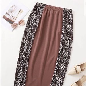 Plus sized long ribbed pencil skirt with leopard panels